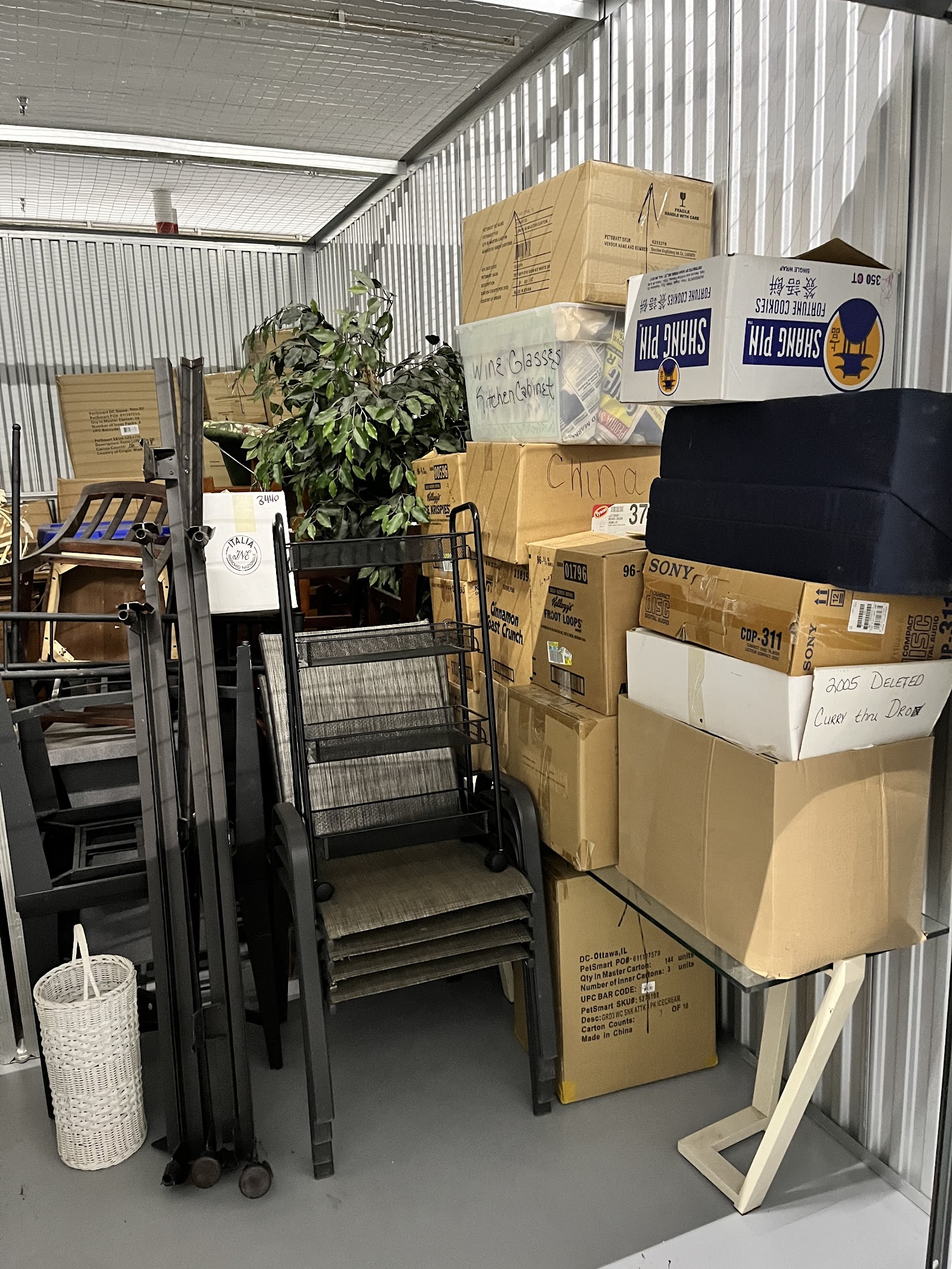 Commercial junk removal service in Machesney Park